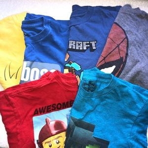 Bundle of SIX 8/10 Boys tees!